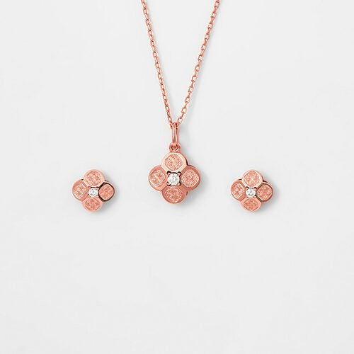 Rose Gold Mini Flower Pendant Set