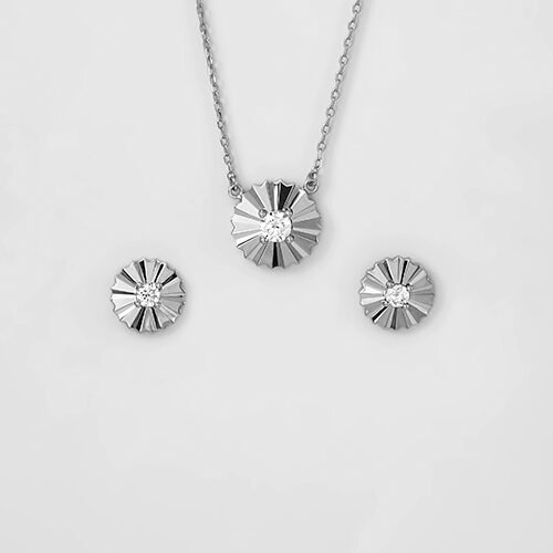 Silver Frill Pendant Set