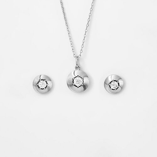 Silver Round Illusion Pendant Set